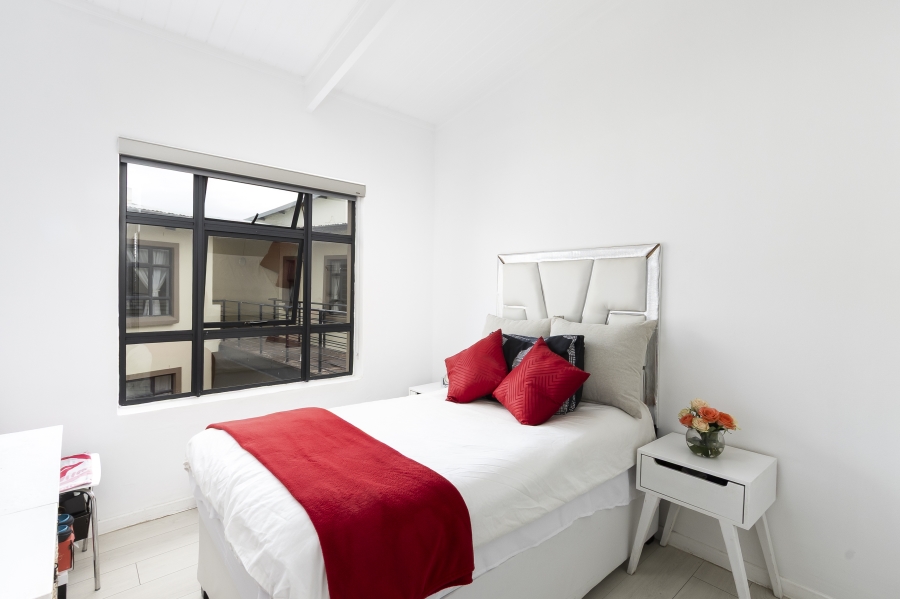 2 Bedroom Property for Sale in The Links Western Cape